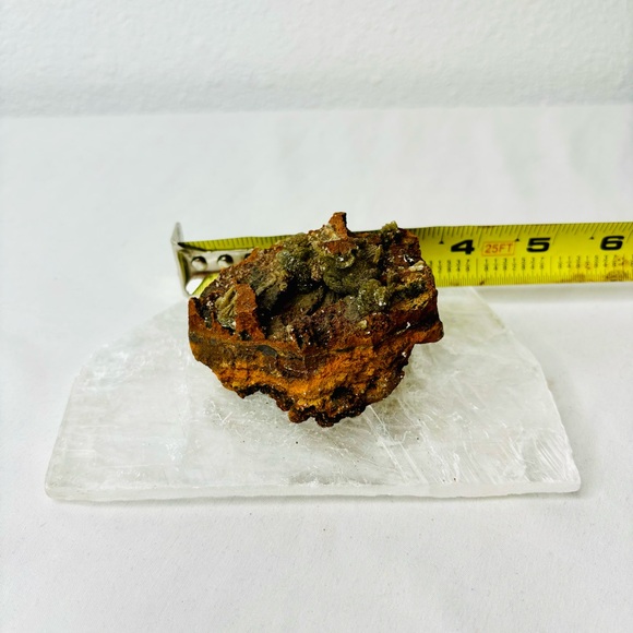 Adamite mineral stone - Picture 8 of 9